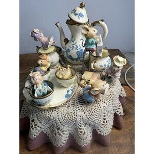 Enesco Its Tea-Lightful Mice Music Box Tea for Two Works Great! Vintage